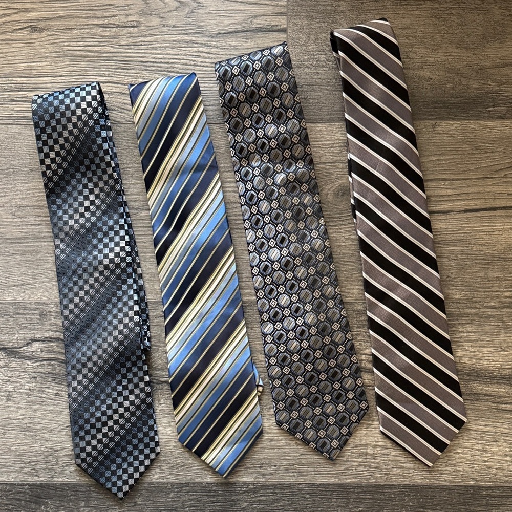 Bundle of 4 Men’s Ties